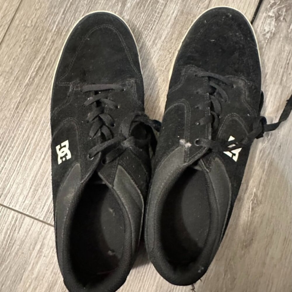 Black Men's DC Skate Shoes Sz 10.5